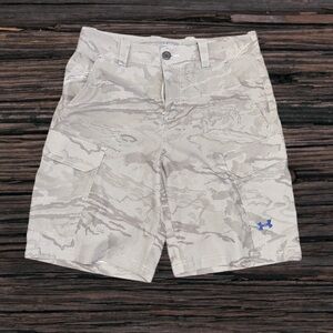 Under Armour Gray Cargo Shorts Lightweight Knee-Length